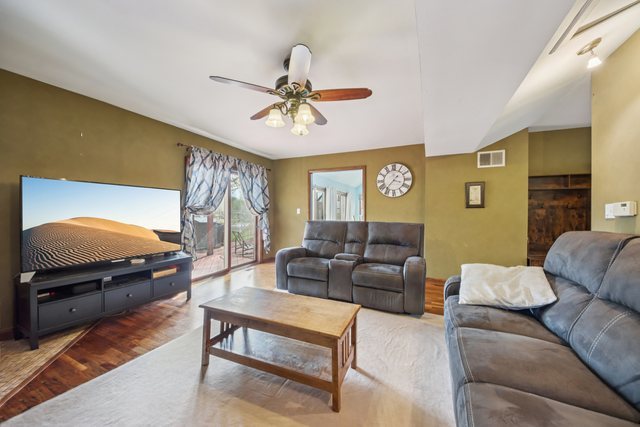 Homes for sale in Antioch, IL | 27884 W Riverside Dr, Antioch, IL 60002 | MLS# 12671627