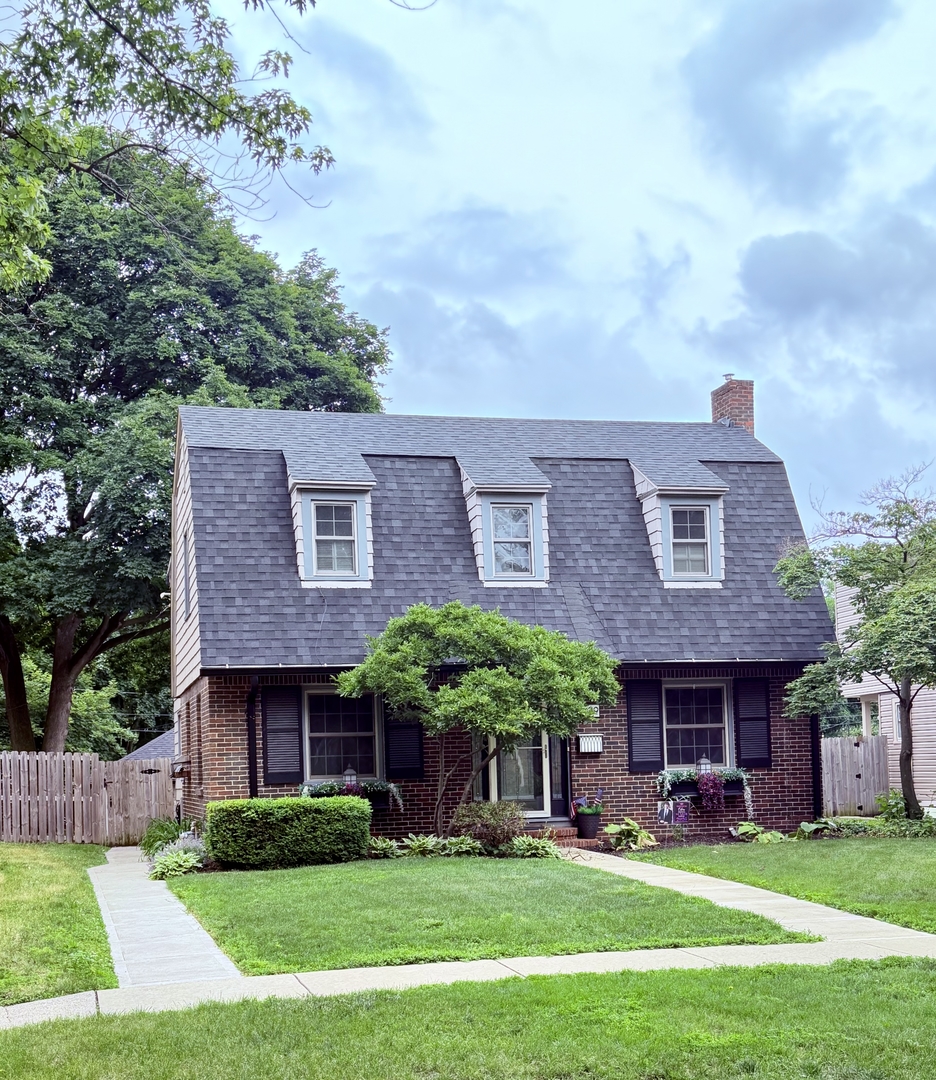 Homes for sale in Rockford, IL | 2029 Clinton St, Rockford, IL 61103 | MLS# 12671897