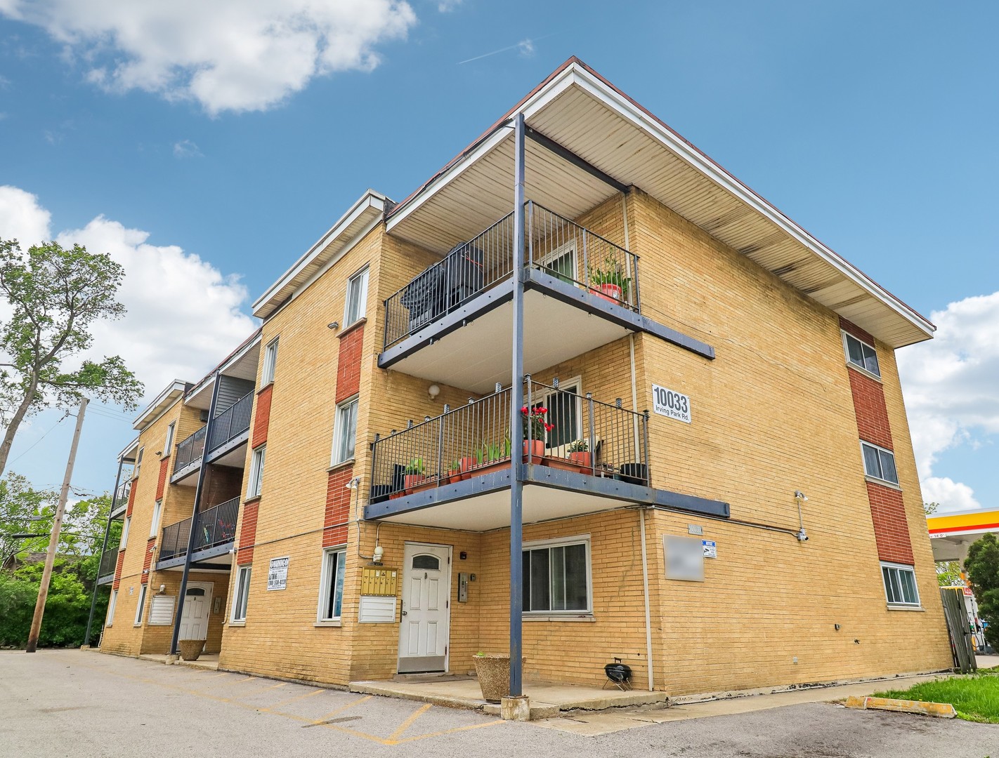 Homes for sale in Schiller Park, IL | 10033 Irving Park Rd #1B, Schiller Park, IL 60176 | MLS# 12671995