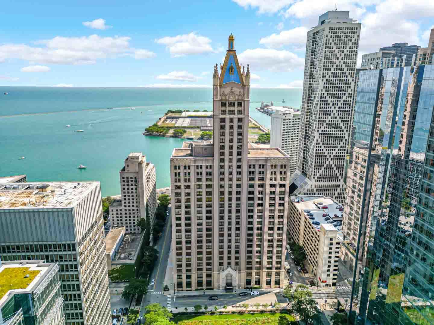 Homes for sale in Chicago, IL | 680 N Lake Shore Dr #519, Chicago, IL 60611 | MLS# 12672080