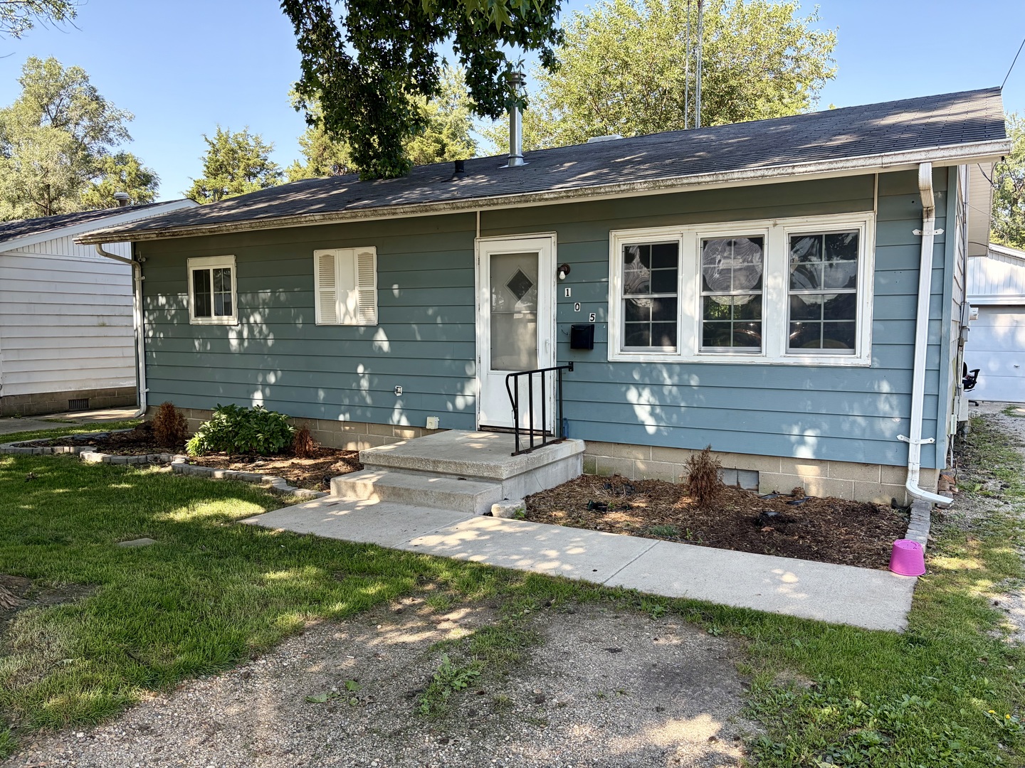 1st image of 105 S Miller St, Clinton, IL 61727 | MLS# 12672136
