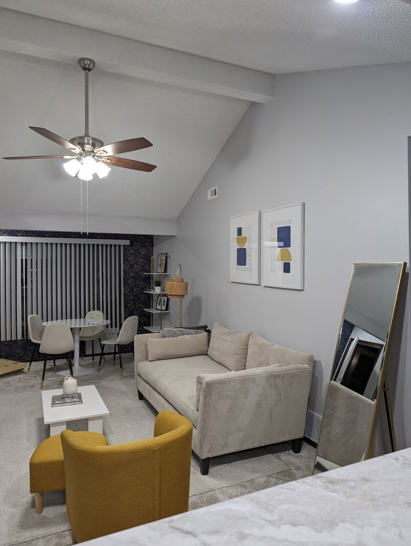 2nd image of 2608 Heritage Dr #2608, Champaign, IL 61822 | MLS# 12672354