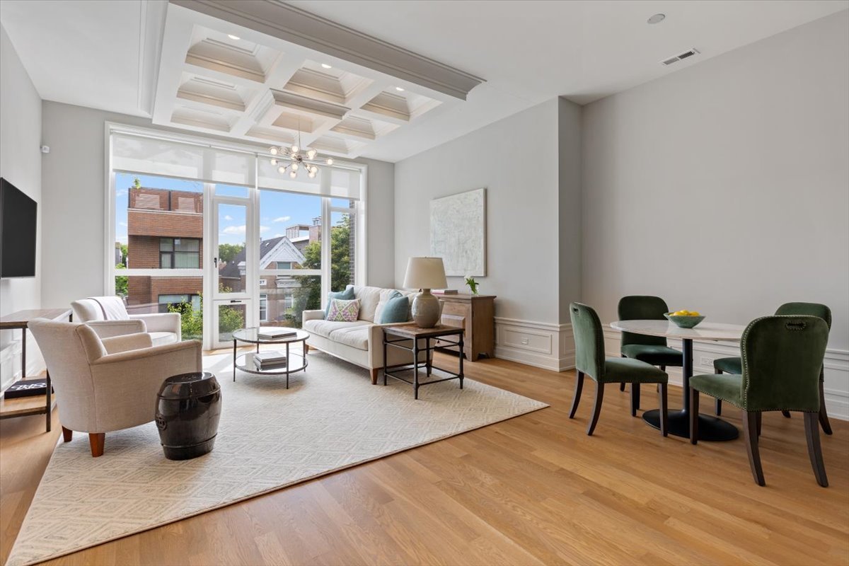 Homes for sale in Chicago, IL | 938 N Winchester Ave #3, Chicago, IL 60622 | MLS# 12672550
