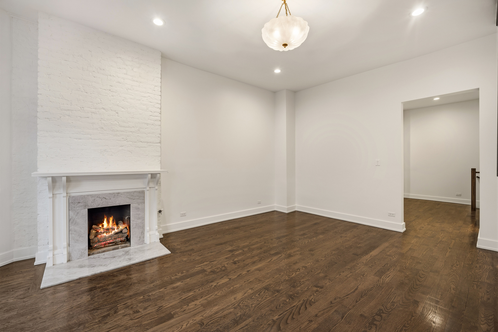 4th image of 2107 N Clark St, Chicago, IL 60614 | MLS# 12672738