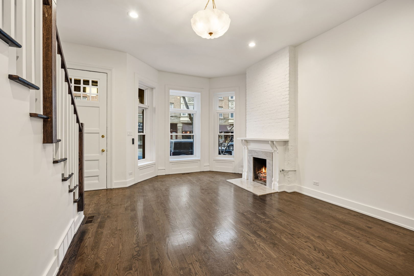 2nd image of 2107 N Clark St, Chicago, IL 60614 | MLS# 12672738