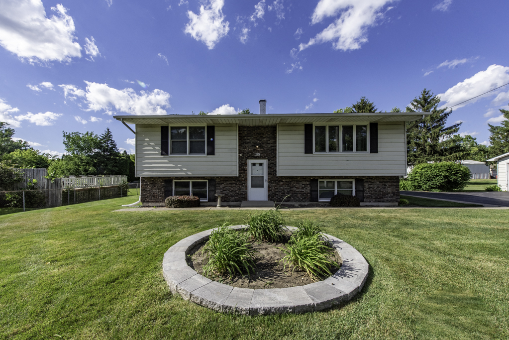 Homes for sale in Waukegan, IL | 12674 W Crescent Ave, Waukegan, IL 60085 | MLS# 12672749