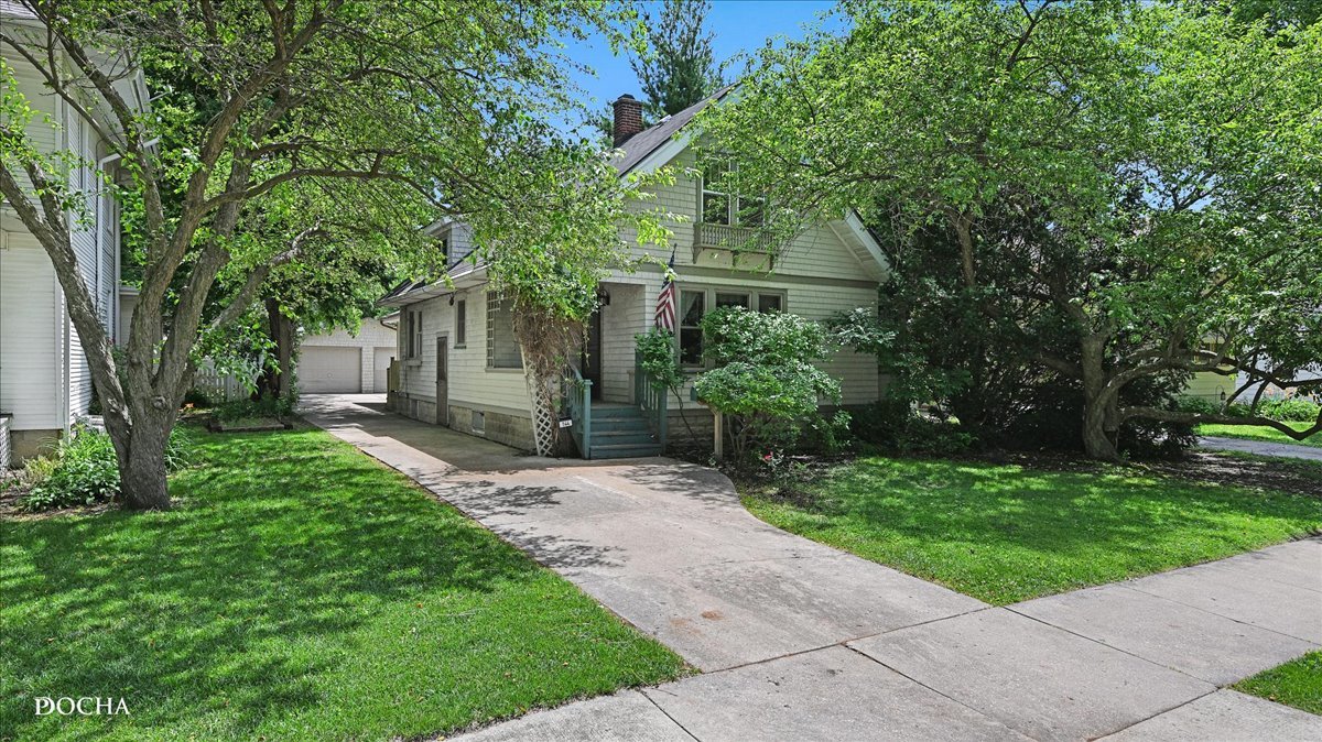 Homes for sale in Aurora, IL | 144 S Commonwealth Ave, Aurora, IL 60506 | MLS# 12672893