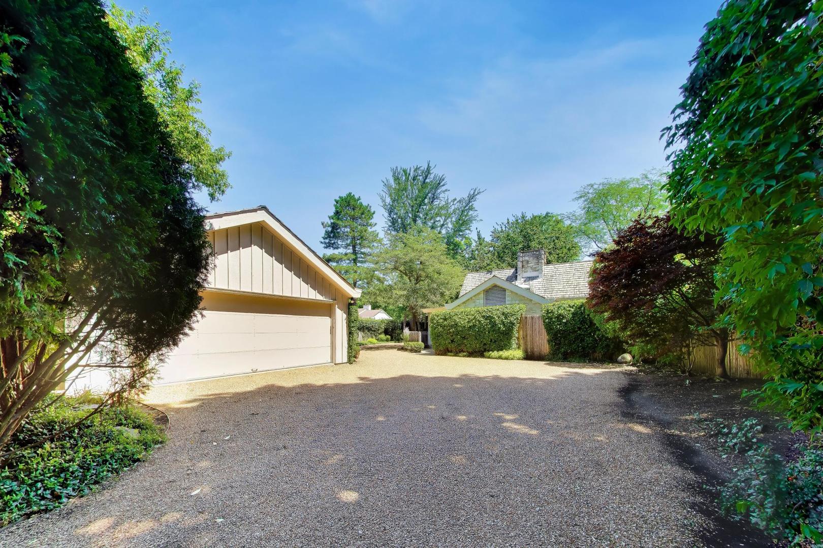 5th image of 42 Woodley Rd, Winnetka, IL 60093 | MLS# 12673083