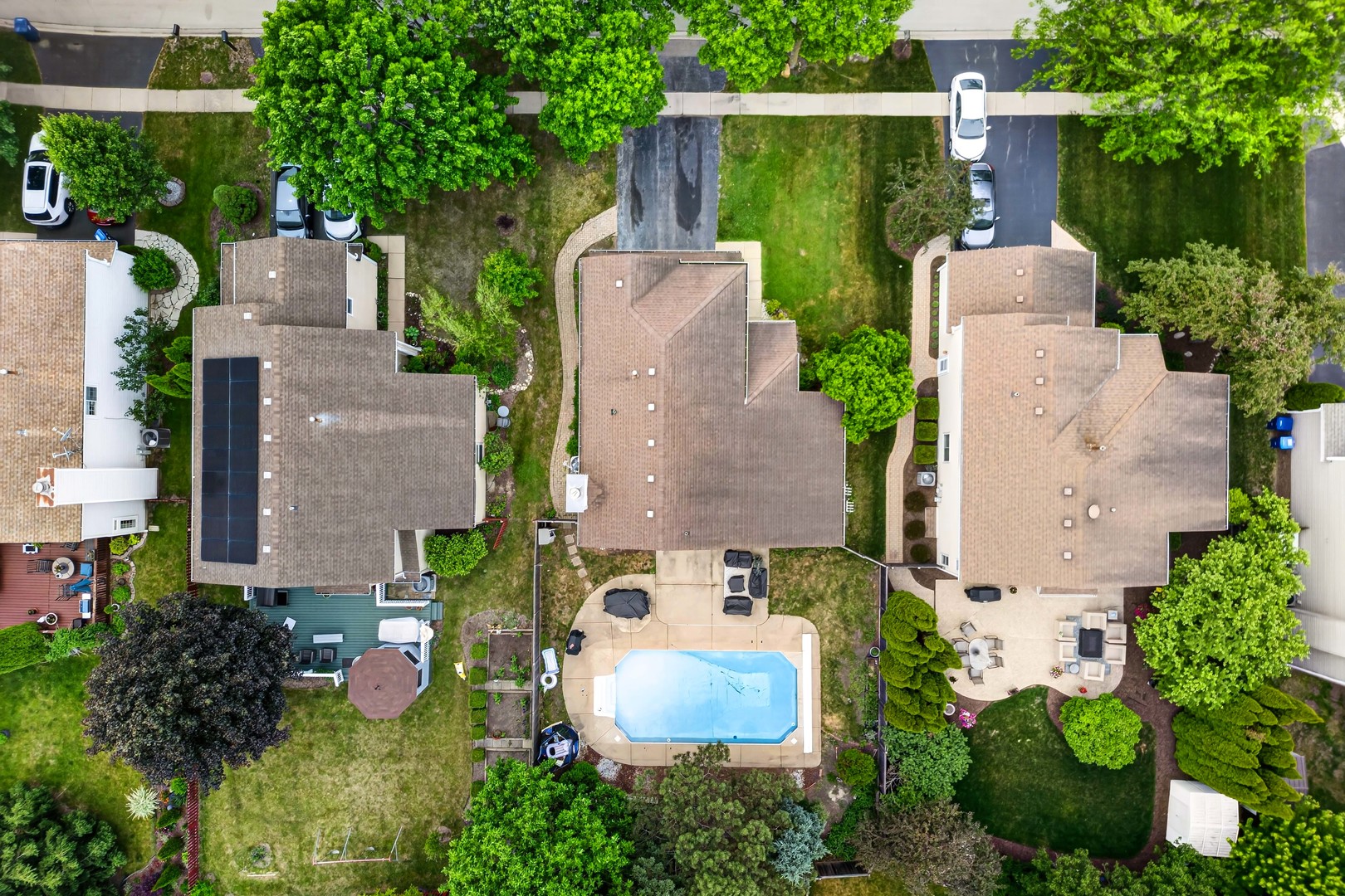 Homes for sale in Gurnee, IL | 1675 Napa Dr, Gurnee, IL 60031 | MLS# 12673495