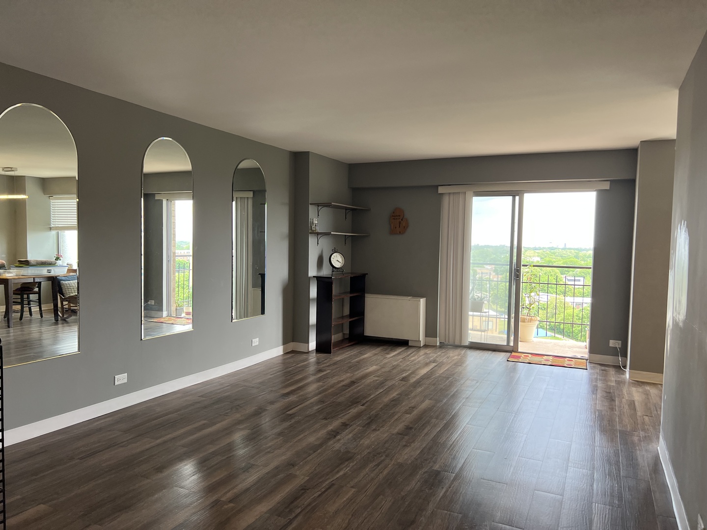 Homes for sale in Chicago, IL | 7141 N Kedzie Ave #1105, Chicago, IL 60645 | MLS# 12673528
