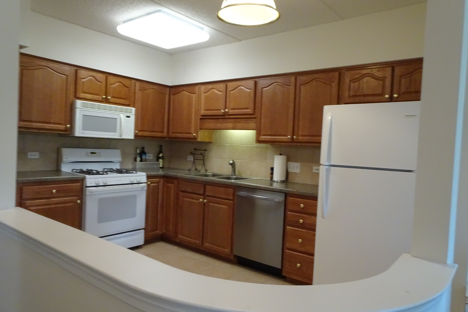 Homes for sale in Mount Prospect, IL | 5 W Central Rd, Mount Prospect, IL 60056