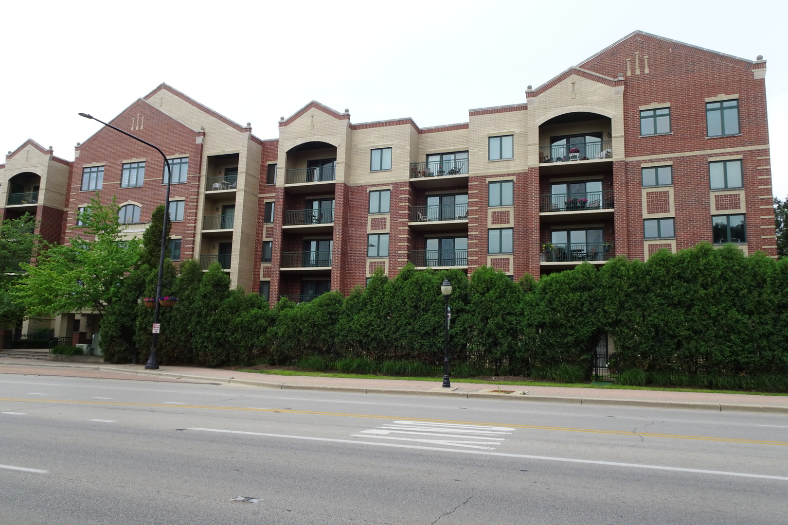 Homes for sale in Mount Prospect, IL | 5 W Central Rd, Mount Prospect, IL 60056