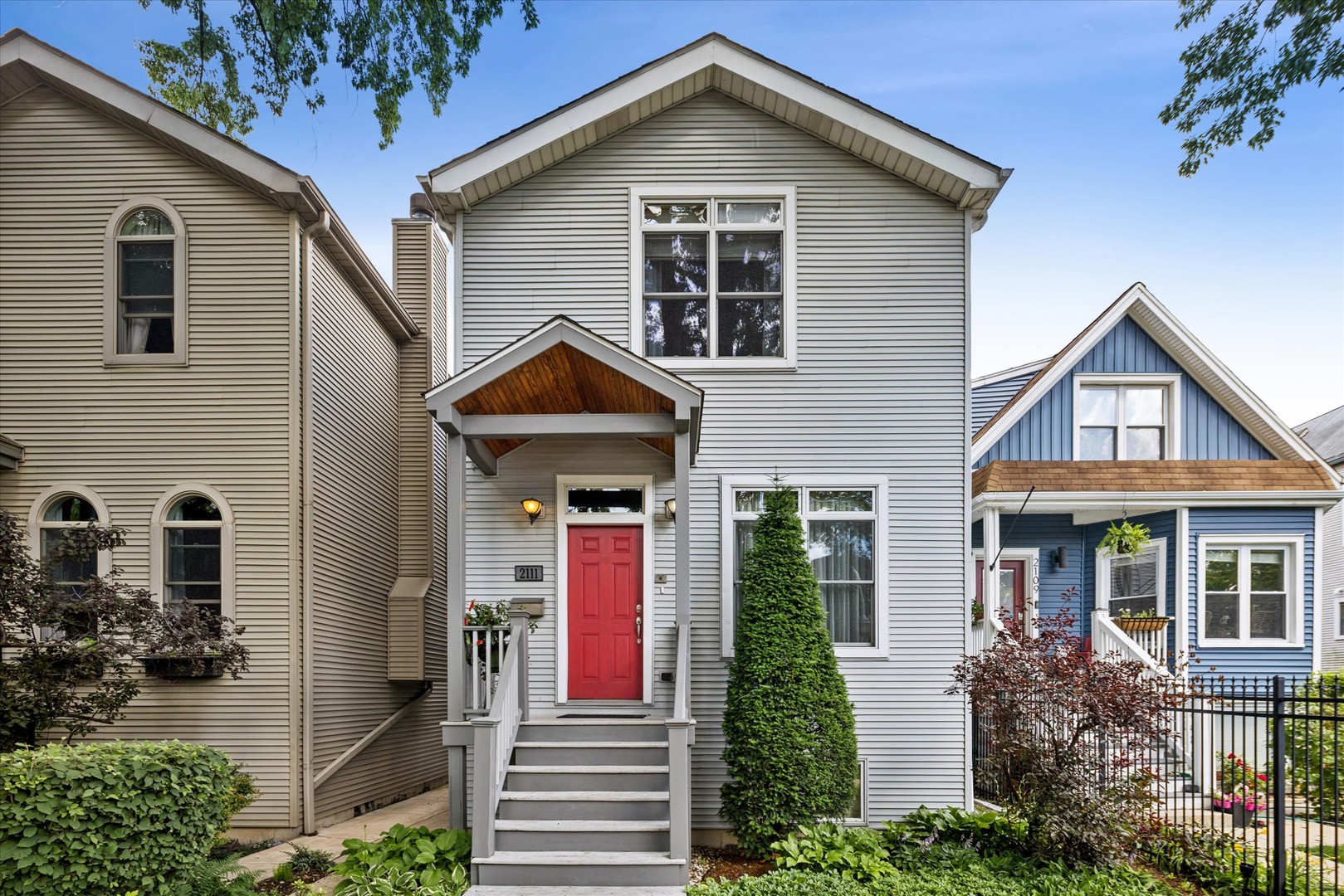 Homes for sale in Chicago, IL | 2111 N Whipple St, Chicago, IL 60647 | MLS# 12673557