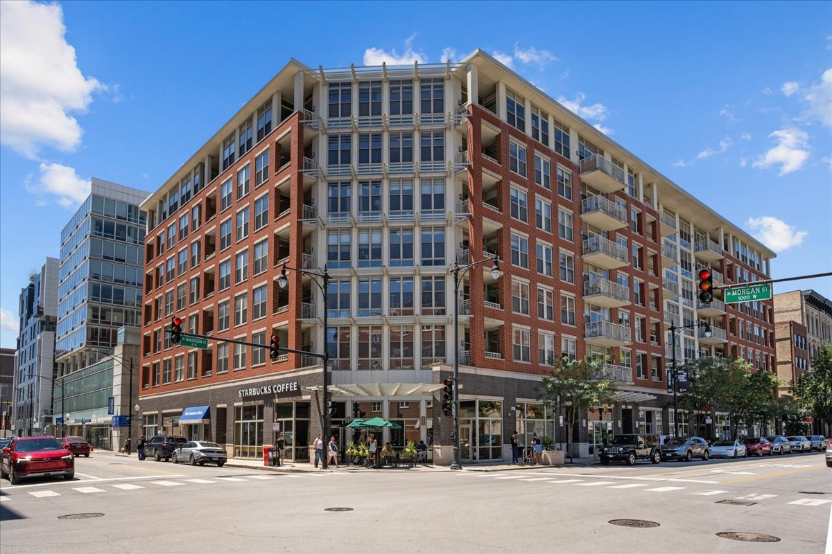 Homes for sale in Chicago, IL | 1001 W Madison St, Chicago, IL 60607