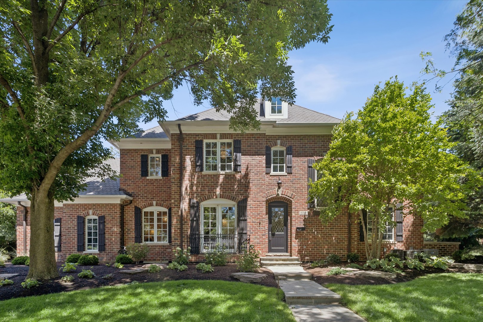 1st image of 690 Wingate Rd, Glen Ellyn, IL 60137 | MLS# 12674241