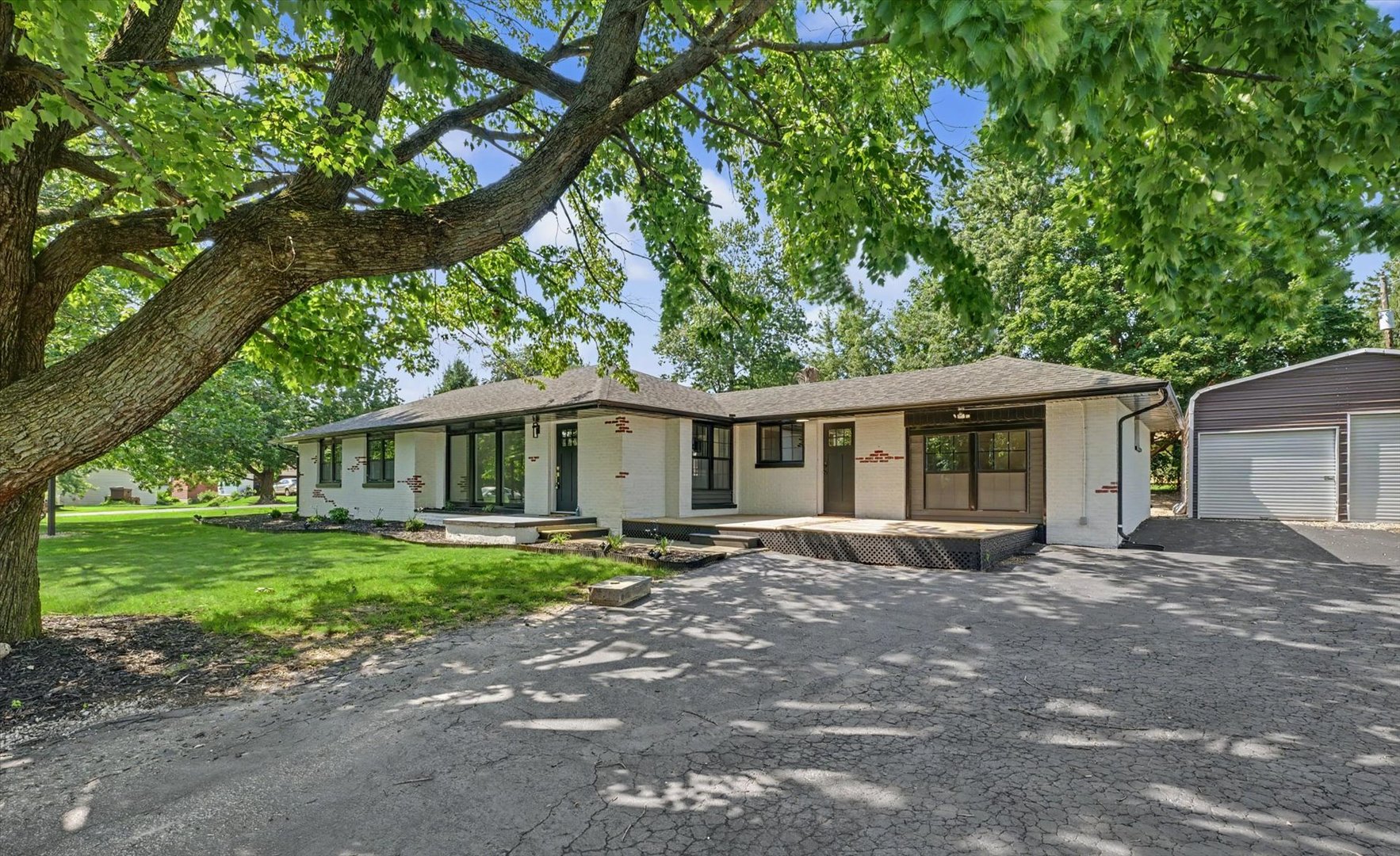 Homes for sale in Mahomet, IL | 302 W Main St, Mahomet, IL 61853 | MLS# 12674513