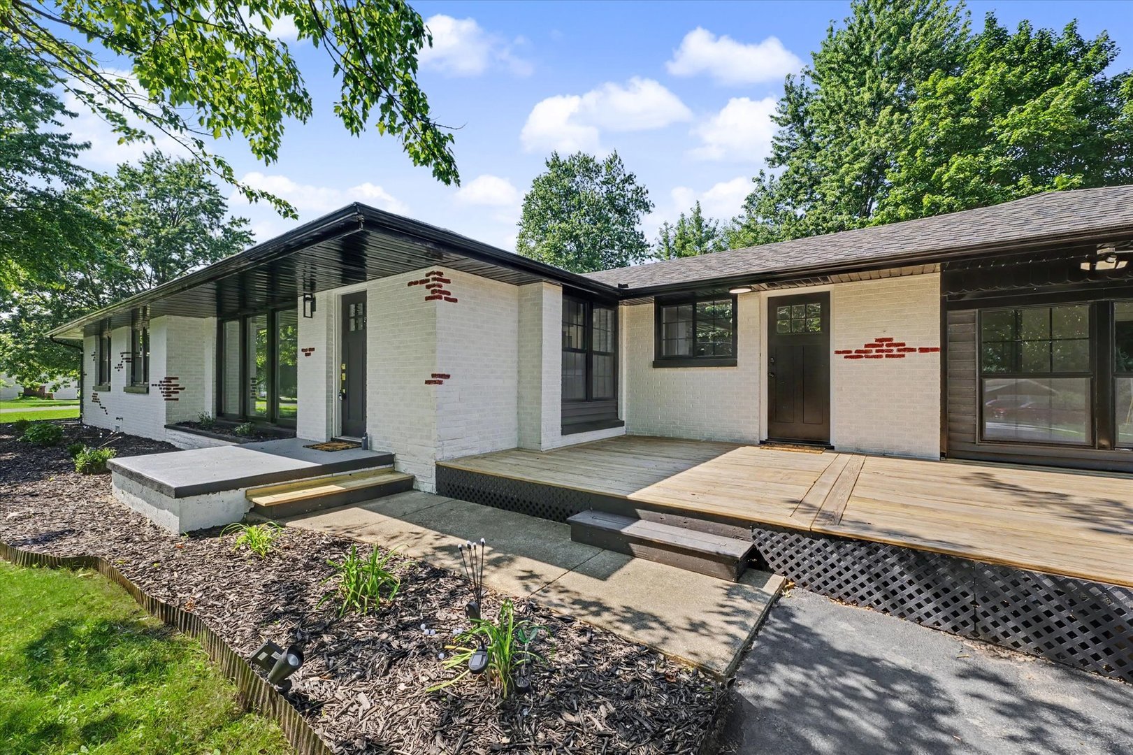 Homes for sale in Mahomet, IL | 302 W Main St, Mahomet, IL 61853 | MLS# 12674513