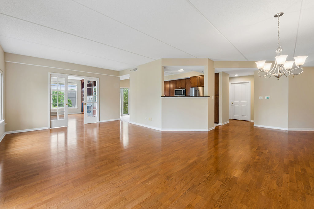 Homes for sale in Lincolnshire, IL | 405 Village Green Ct #304, Lincolnshire, IL 60069 | MLS# 12674610