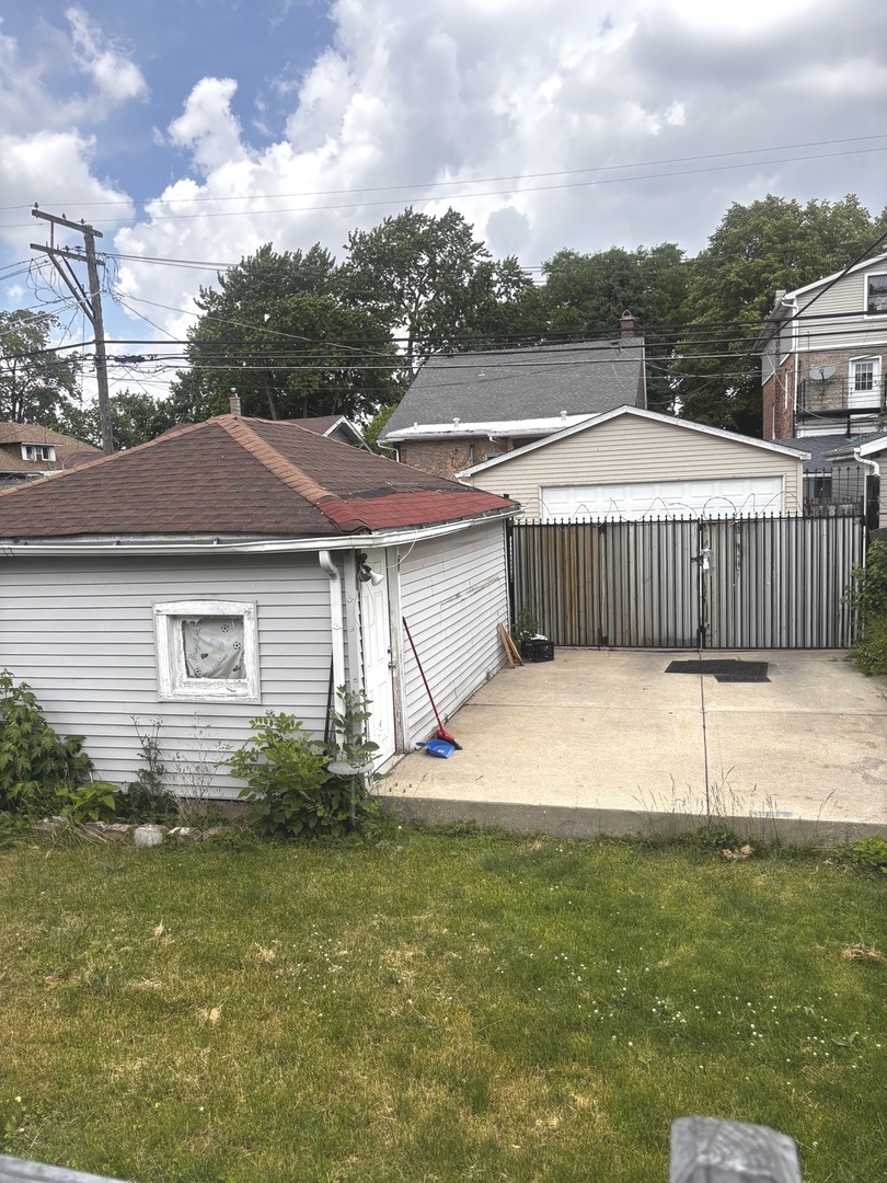 22nd image of 3314 W 66th St, Chicago, IL 60629 | MLS# 12674672