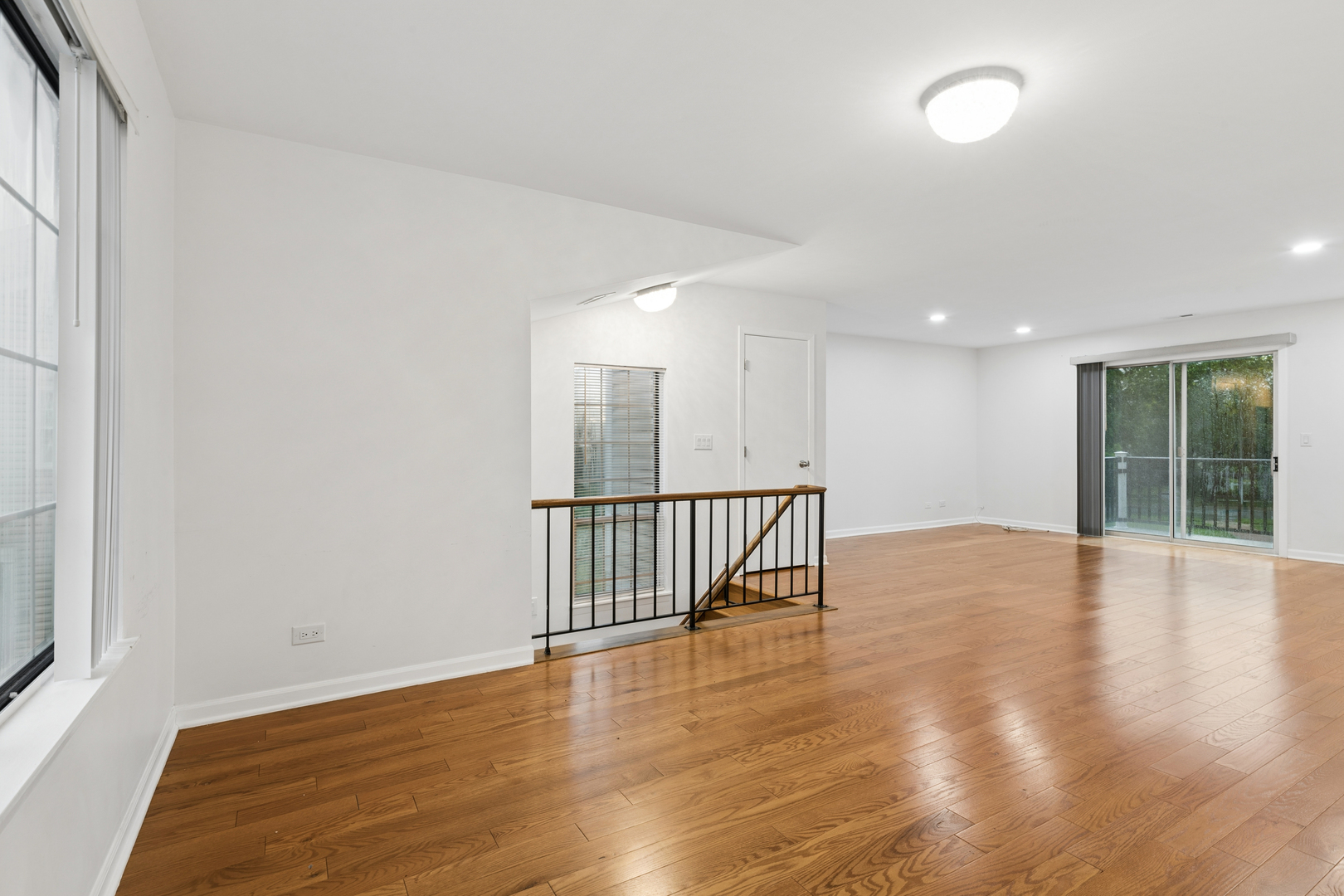 3rd image of 2134 Northwind Cir, Schaumburg, IL 60194 | MLS# 12674721