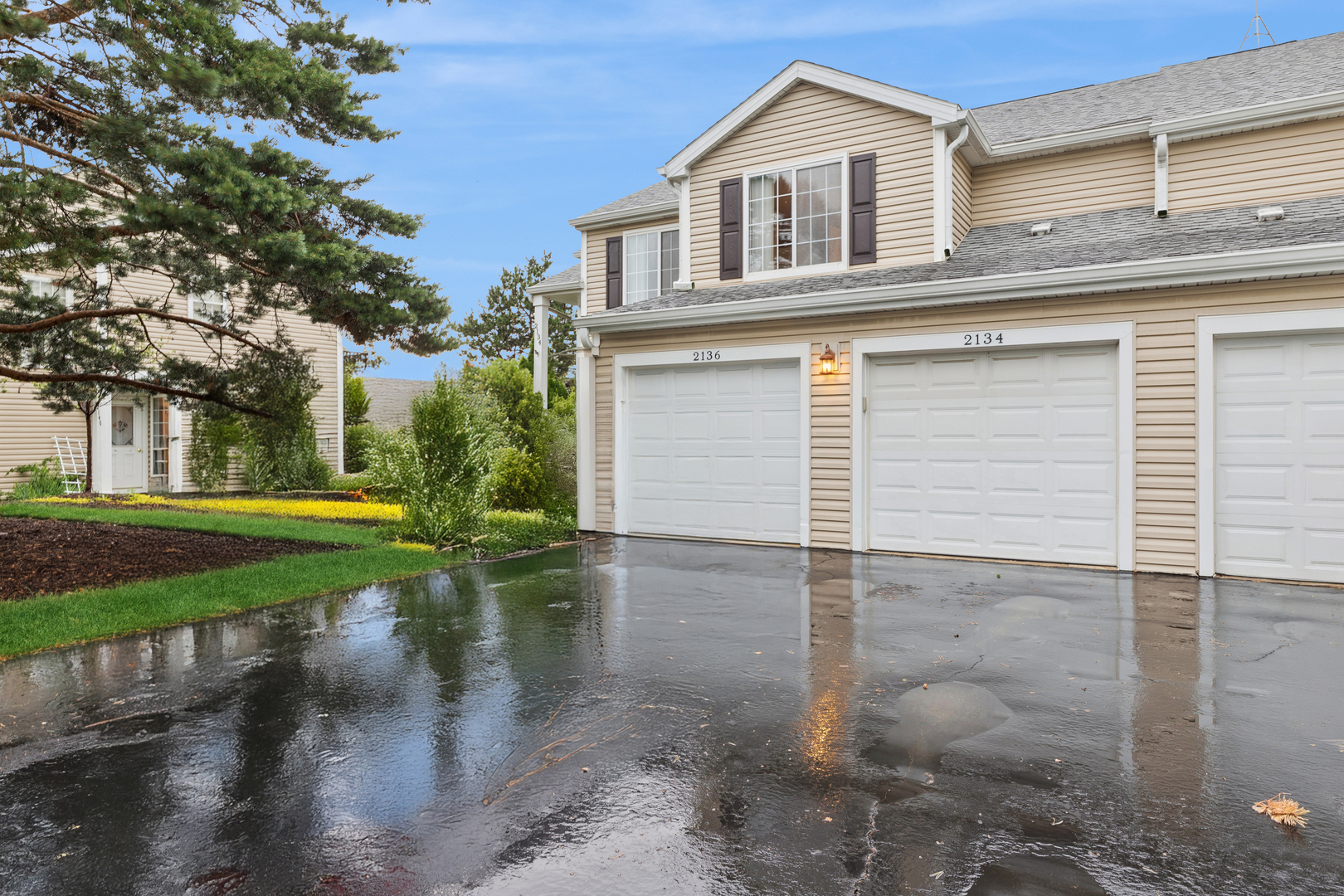 Homes for sale in Schaumburg, IL | 2134 Northwind Cir, Schaumburg, IL 60194 | MLS# 12674721
