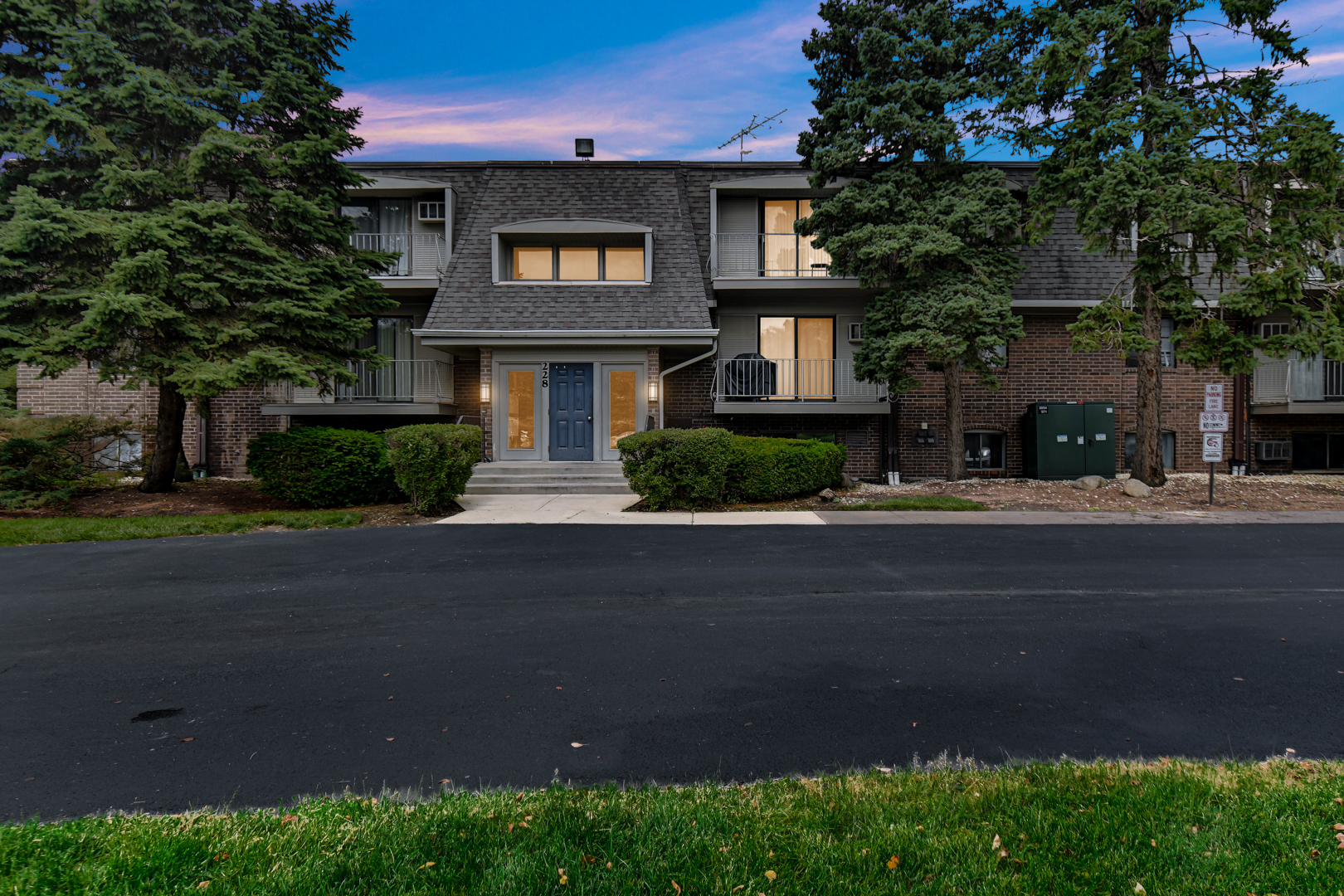 Homes for sale in Naperville, IL | 228 E Bailey Rd, Naperville, IL 60565