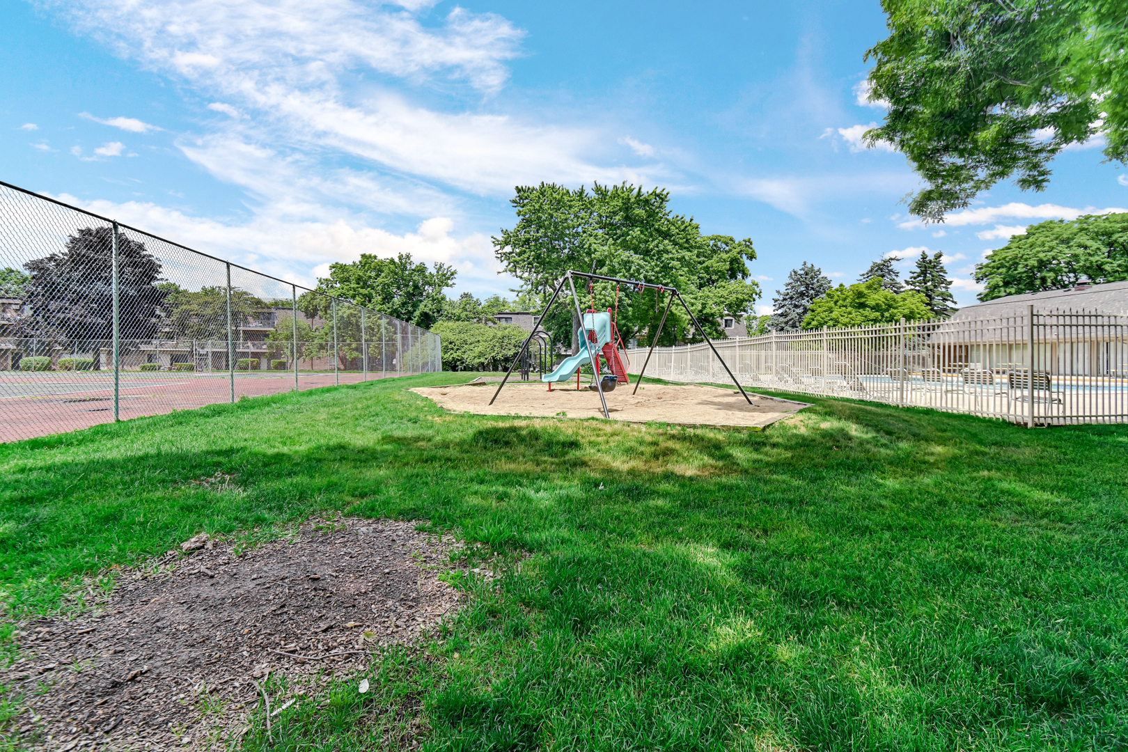 Homes for sale in Naperville, IL | 228 E Bailey Road, Naperville, IL 60565 | Houzeo