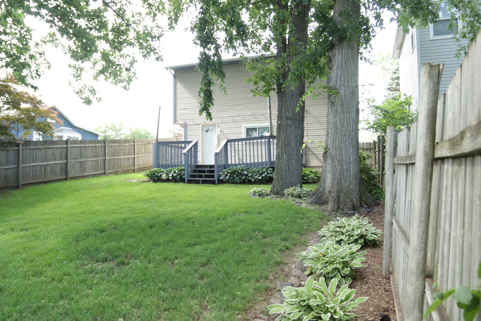 Homes for sale in Round Lake Beach, IL | 613 Oakwood Dr, Round Lake Beach, IL 60073 | MLS# 12674982