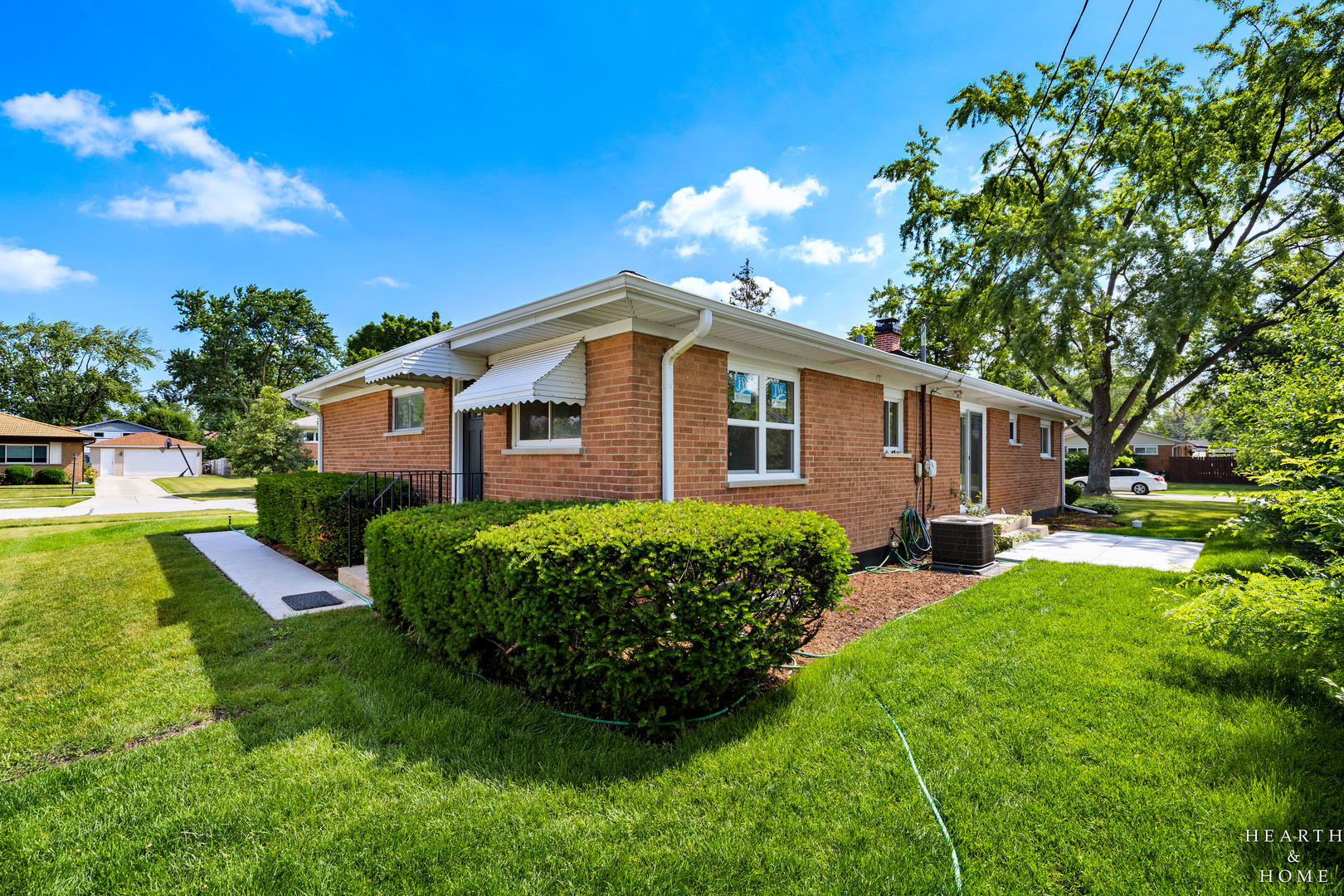 41st image of 49 King Ln, Des Plaines, IL 60016 | MLS# 12675288