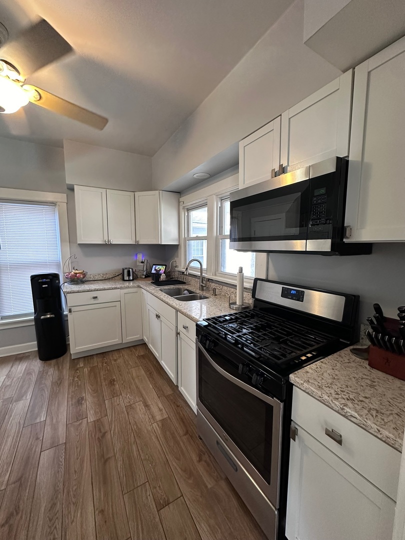 Homes for sale in Aurora, IL | 120-122 S Commonwealth Ave, Aurora, IL 60506 | MLS# 12675618