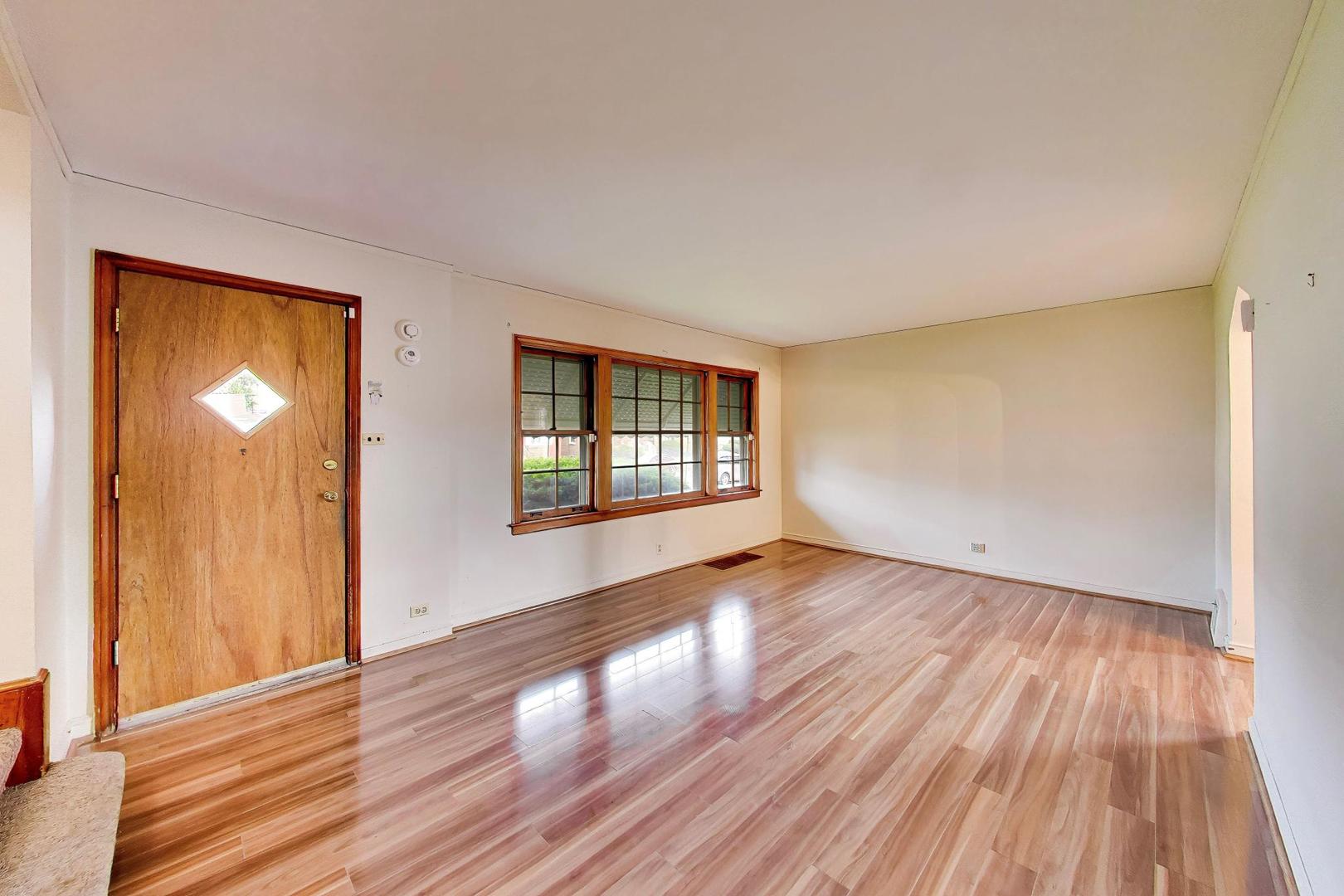 Homes for sale in Chicago, IL | 4051 W 56Th Pl, Chicago, IL 60629 | MLS# 12675655