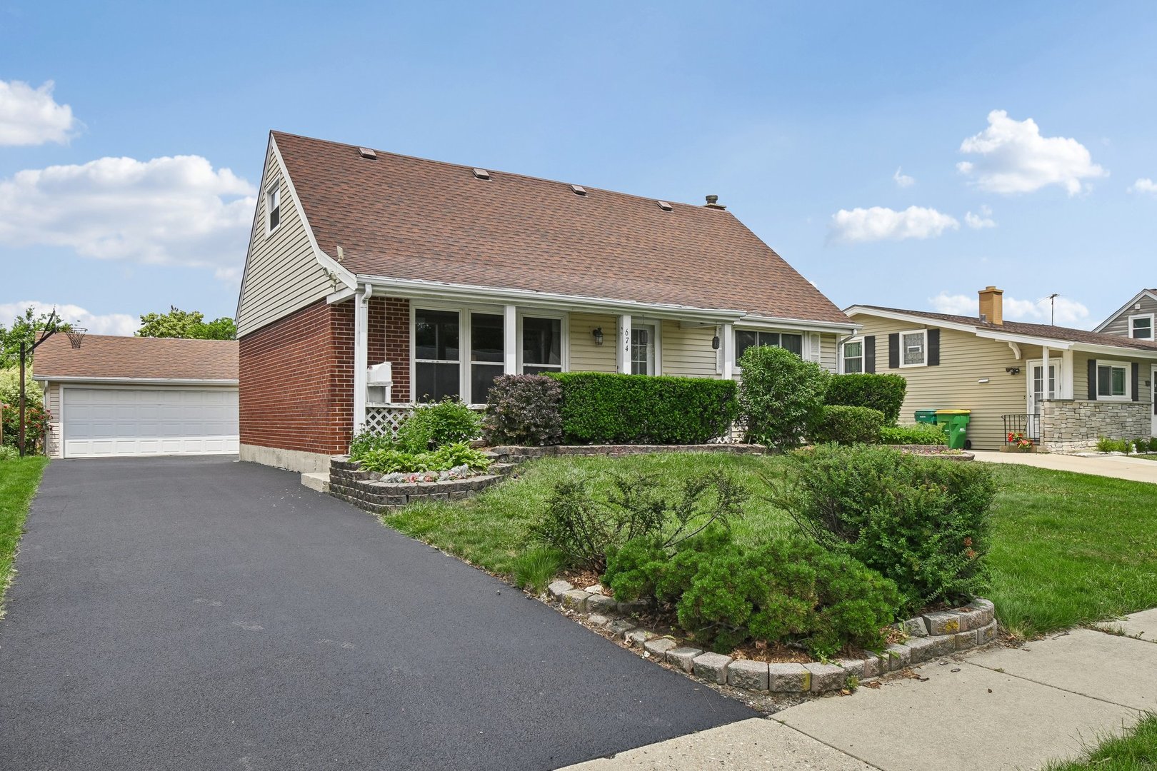 Homes for sale in Buffalo Grove, IL | 674 Saint Marys Pkwy, Buffalo Grove, IL 60089 | MLS# 12675658