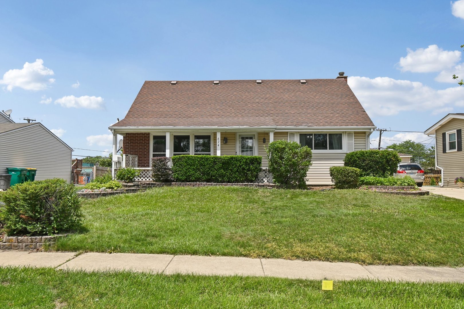 Homes for sale in Buffalo Grove, IL | 674 Saint Marys Pkwy, Buffalo Grove, IL 60089 | MLS# 12675658