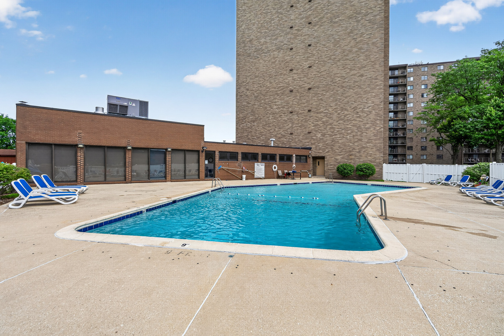 Homes for sale in Willowbrook, IL | 6340 Americana Dr, Willowbrook, IL 60527