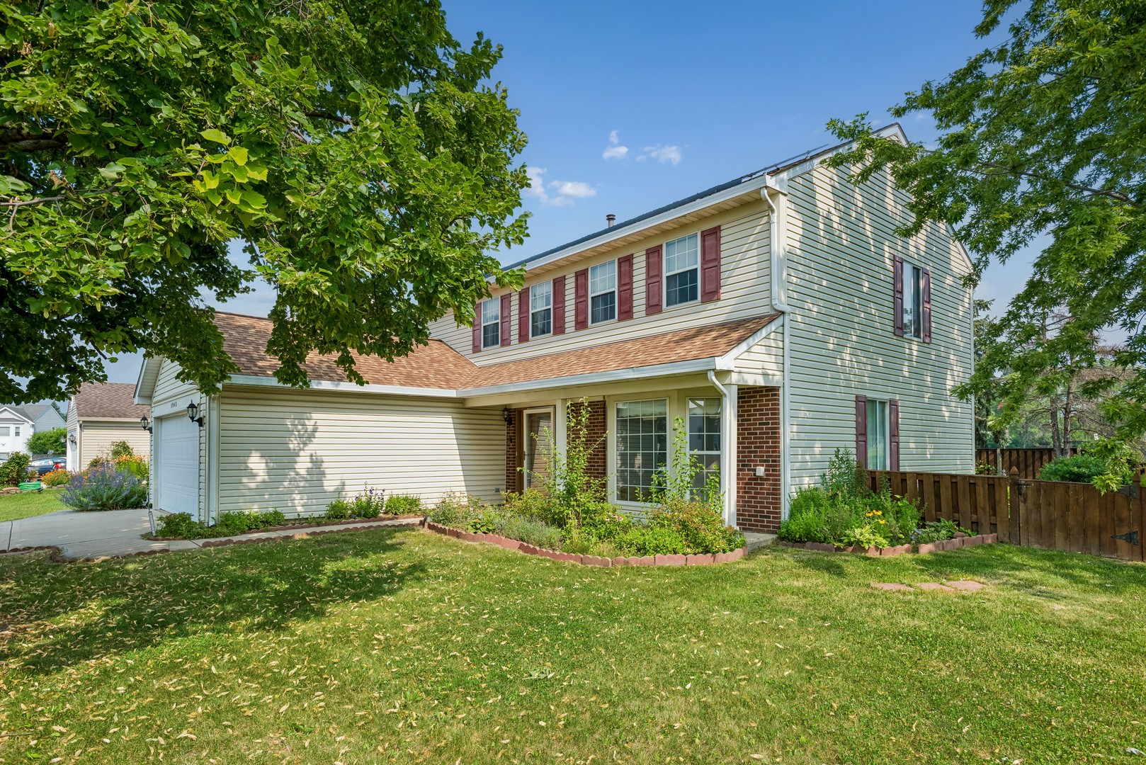 Homes for sale in Hanover Park, IL | 1945 Pastoral Ln, Hanover Park, IL 60133 | MLS# 12676060