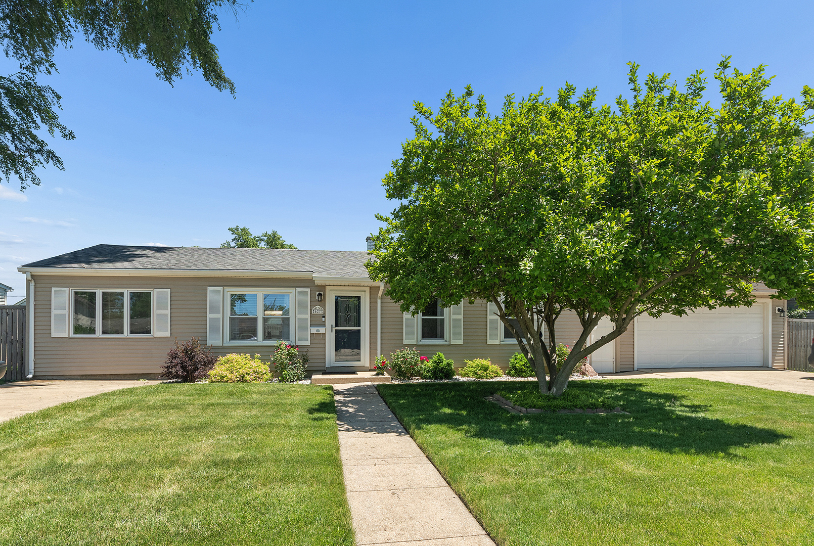 Homes for sale in Romeoville, IL | 627 Glen Ave, Romeoville, IL 60446 | MLS# 12676866