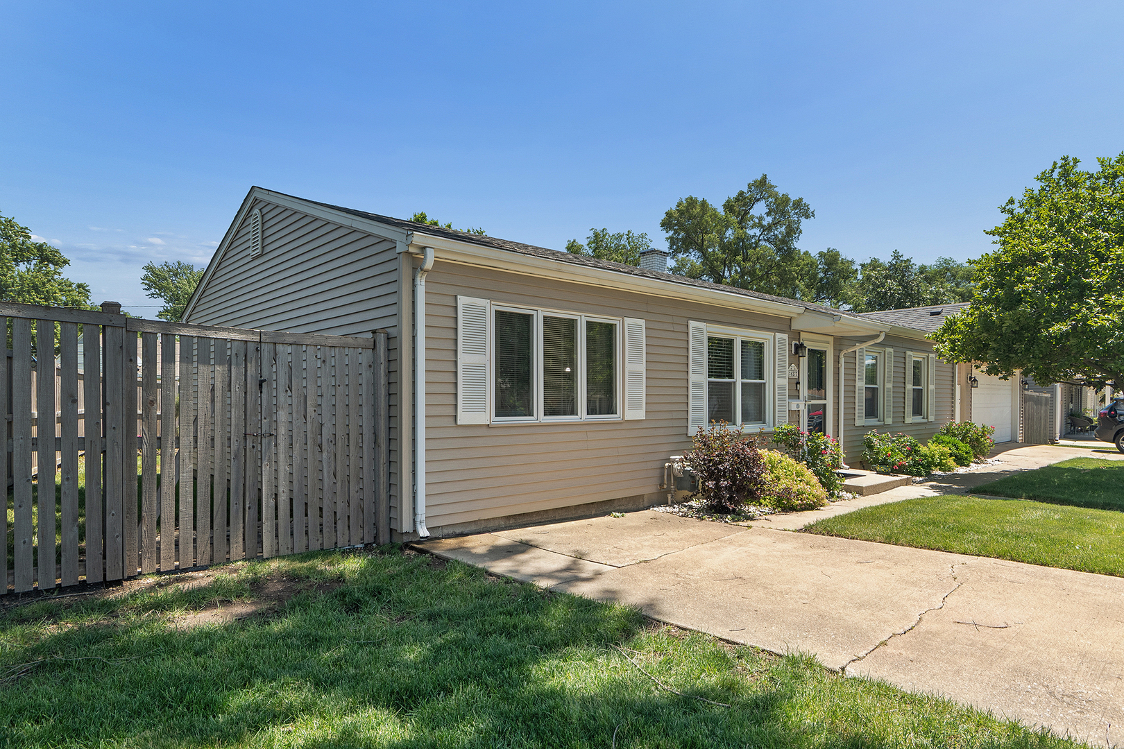 Homes for sale in Romeoville, IL | 627 Glen Ave, Romeoville, IL 60446 | MLS# 12676866