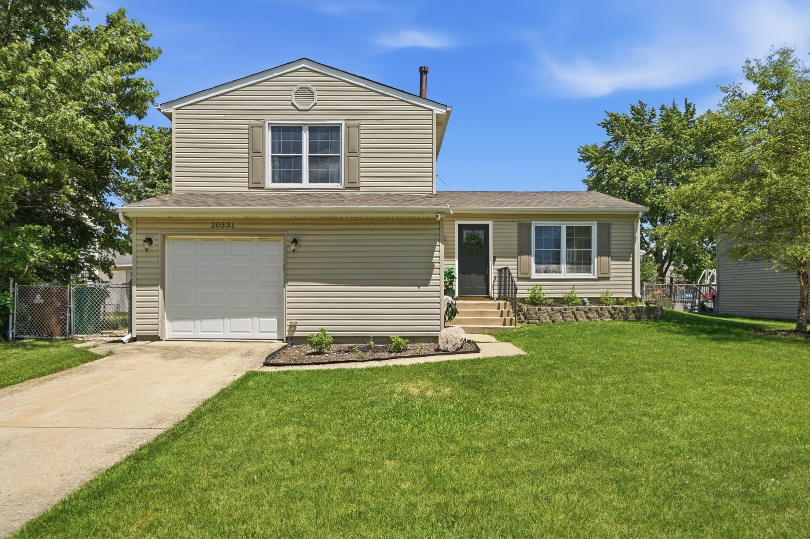 1st image of 20531 S Frankfort Square Rd, Frankfort, IL 60423 | MLS# 12677317