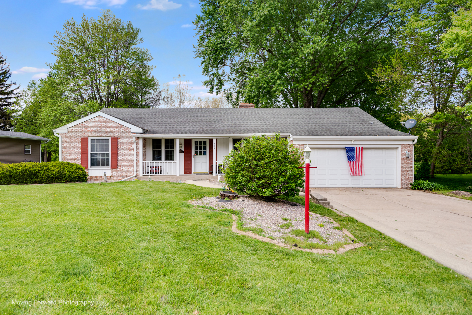 Homes for sale in Freeport, IL | 240 Park Crest Dr, Freeport, IL 61032 | MLS# 12677342