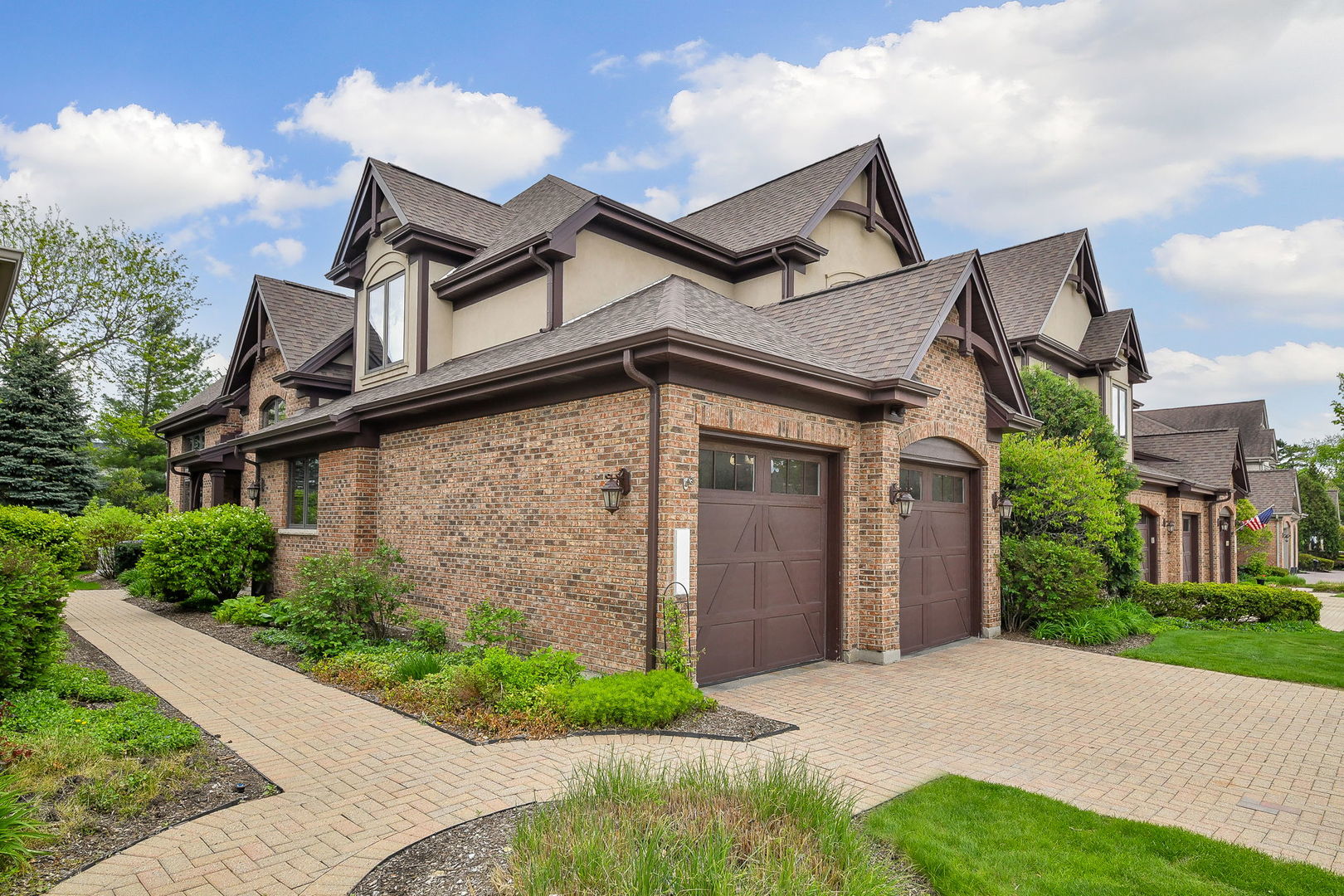 Homes for sale in Wheaton, IL | 2009 Mackenzie Pl #2009, Wheaton, IL 60187 | MLS# 12677377