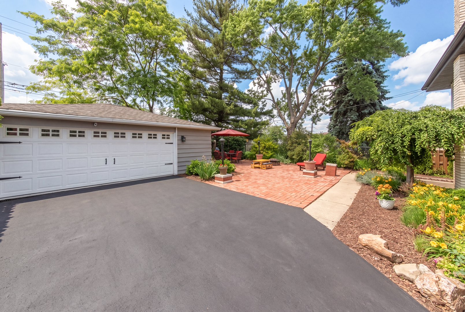 2nd image of 1214 S Pine Ave, Arlington Heights, IL 60005 | MLS# 12677629