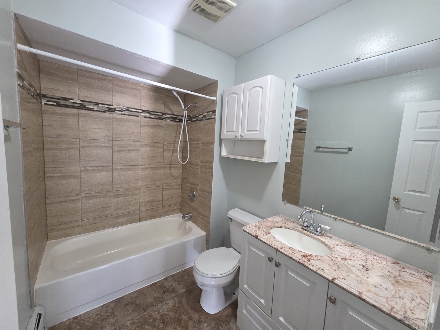 Homes for sale in Carol Stream, IL | 151 Elk Trail, Carol Stream, IL 60188 | Houzeo