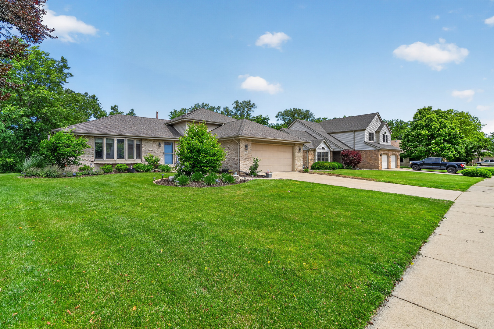 Homes for sale in Crete, IL | 717 Naoma Dr, Crete, IL 60417 | MLS# 12678043