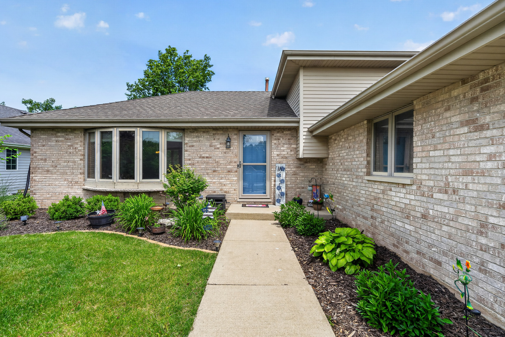 Homes for sale in Crete, IL | 717 Naoma Dr, Crete, IL 60417 | MLS# 12678043