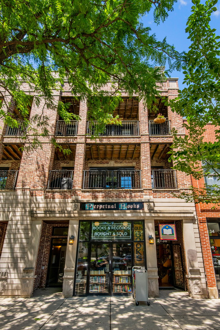 Homes for sale in Chicago, IL | 2136 W Division St #4, Chicago, IL 60622 | MLS# 12678112