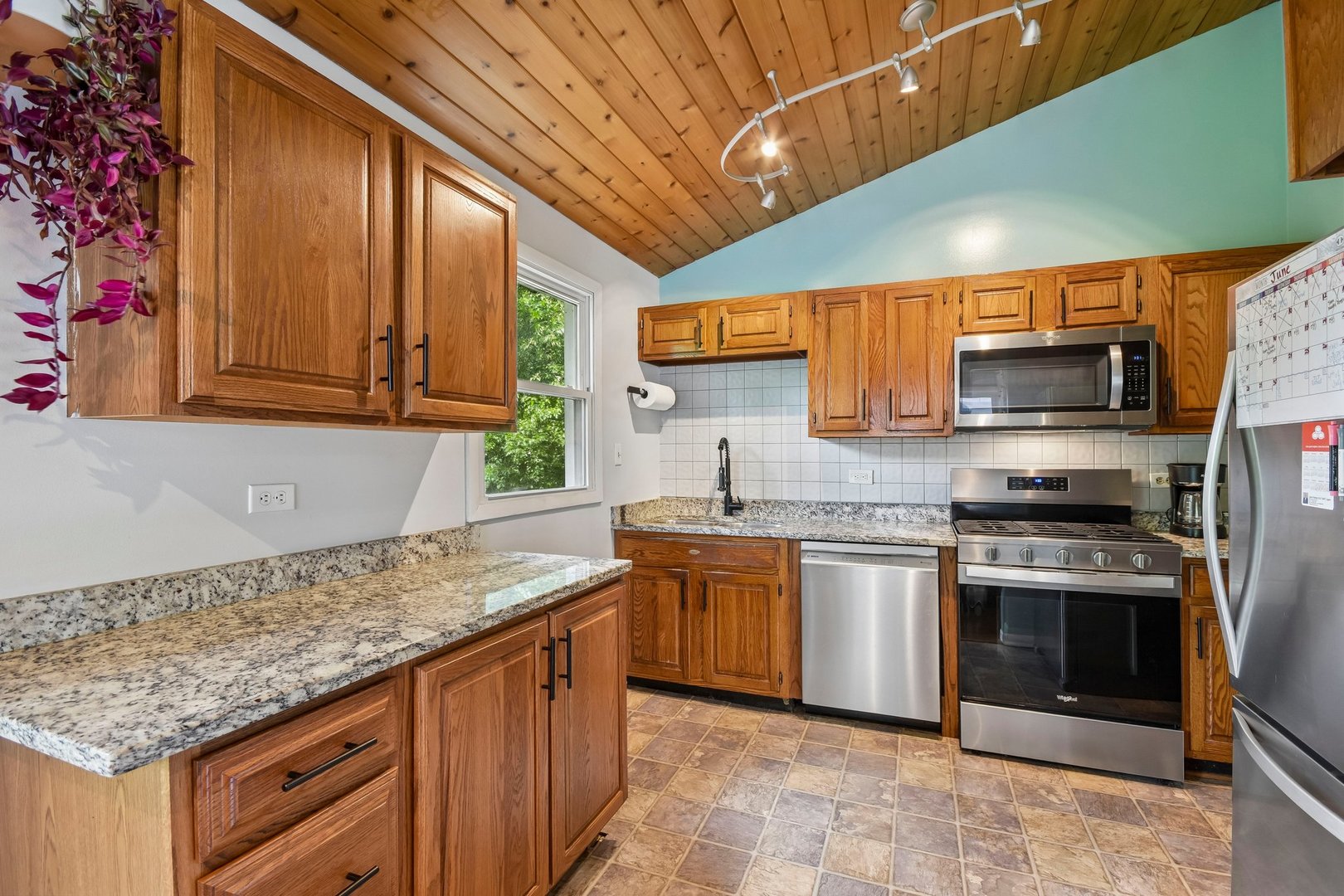 Homes for sale in Oakwood Hills, IL | 6415 Wood Dr, Oakwood Hills, IL 60013 | MLS# 12678151