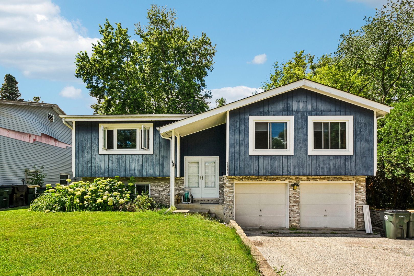 Homes for sale in Oakwood Hills, IL | 6415 Wood Dr, Oakwood Hills, IL 60013 | MLS# 12678151