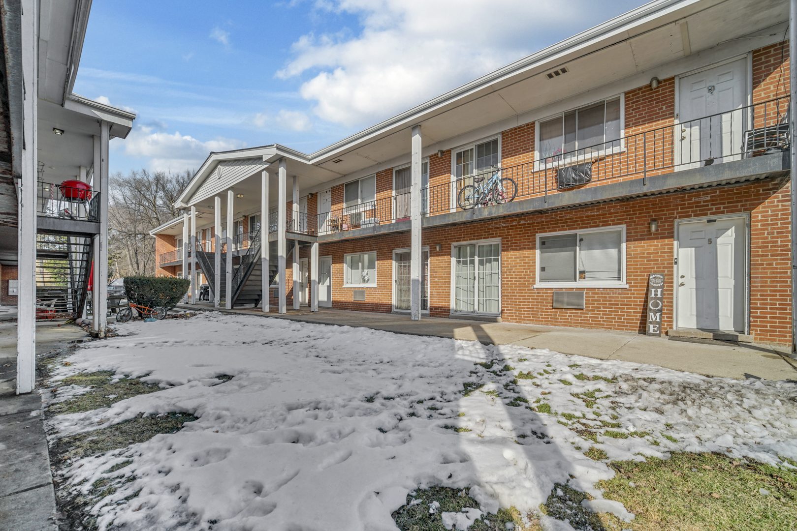Homes for sale in Villa Park, IL | 327 N Princeton Ave #9, Villa Park, IL 60181 | MLS# 12678194