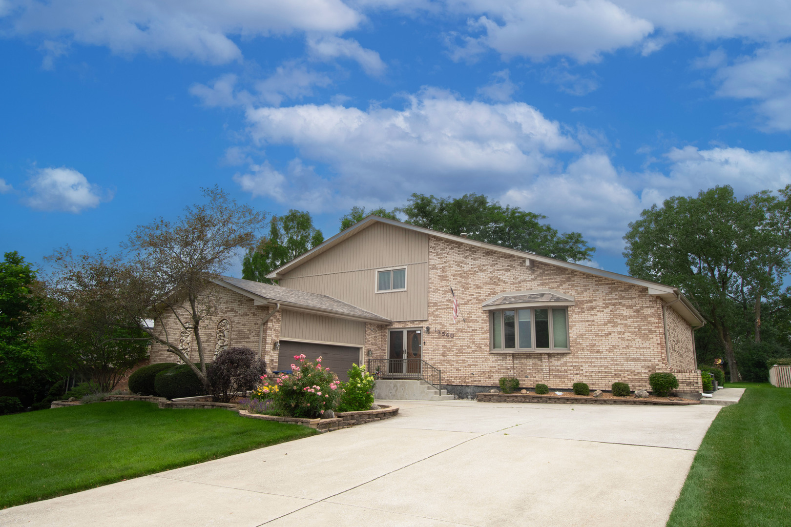 Homes for sale in Homer Glen, IL | 13540 S Monaghan Rd, Homer Glen, IL 60491 | MLS# 12678203