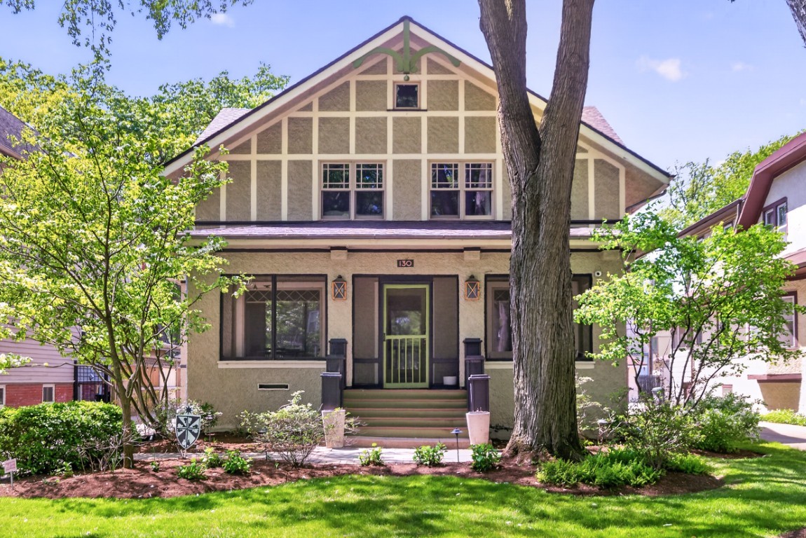 Homes for sale in River Forest, IL | 130 Gale Ave, River Forest, IL 60305 | MLS# 12678268